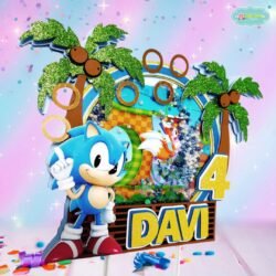 Alternative view of Cake Topper Sonic
