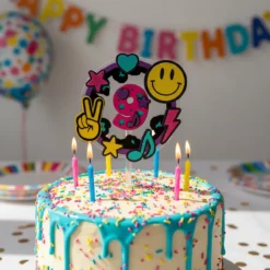 Alternative view of Cake Topper Smiley-Face