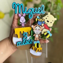 Alternative view of Cake Topper Winnie Pooh